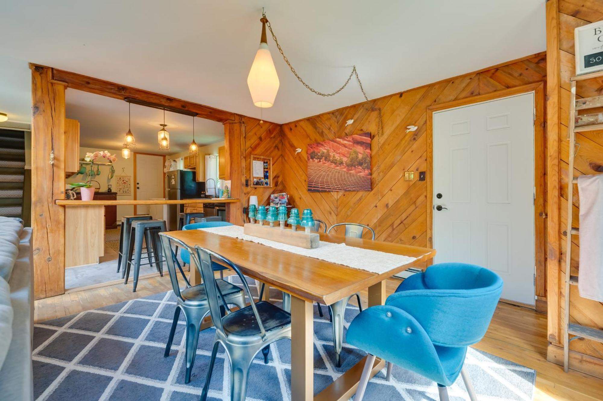 Stunning Golden Home With Deck About 35 Mi To Denver! 외부 사진